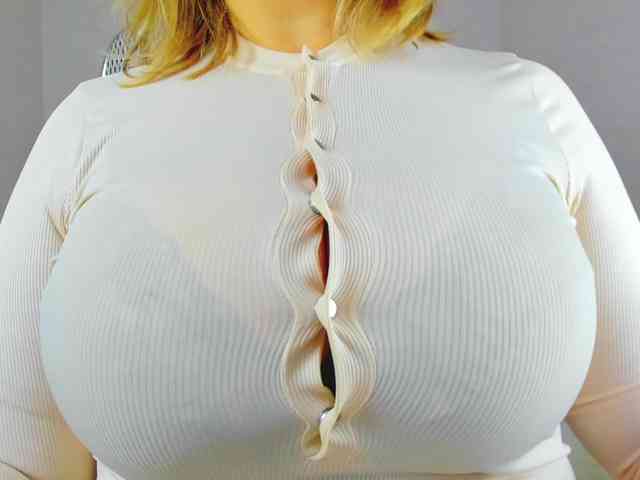 Leilaboobs webcam