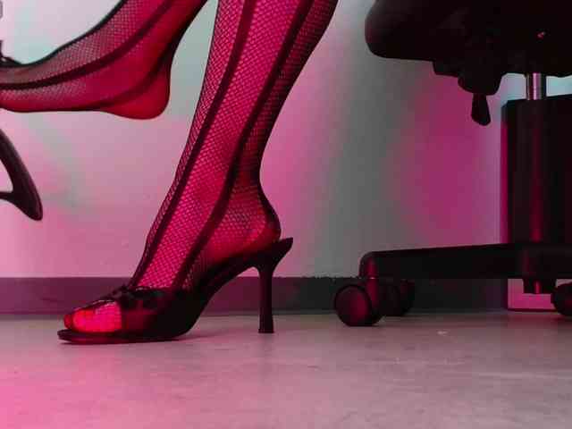 MistressAngelina888 webcam