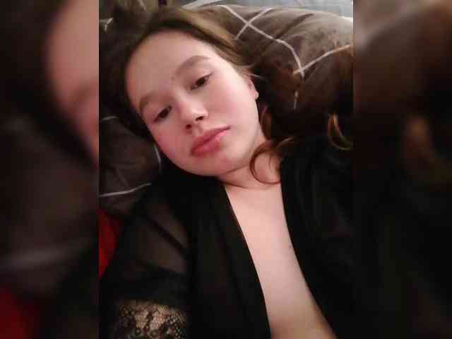 PrincessLove99 webcam