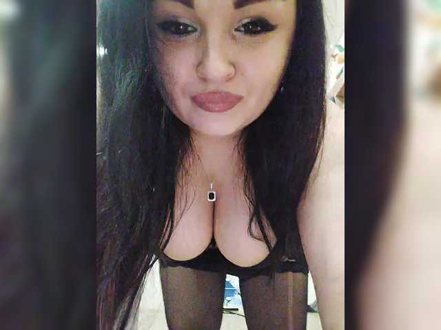 Monica-'s BongaCams show and profile