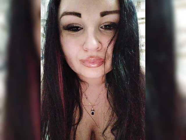 Monica-'s BongaCams show and profile