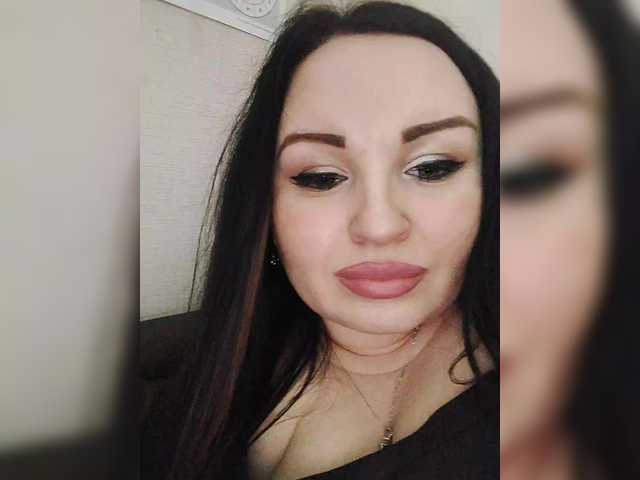 Monica-'s BongaCams show and profile