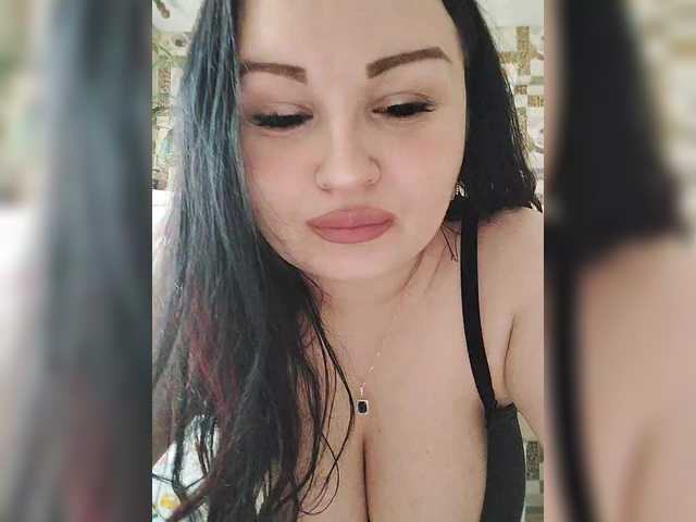 Monica-'s BongaCams show and profile