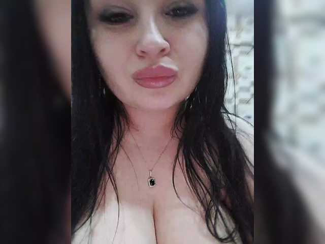 Monica-'s BongaCams show and profile