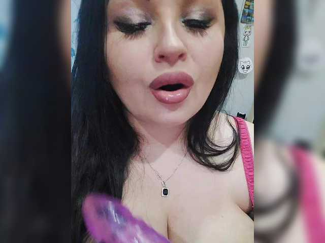 Monica-'s BongaCams show and profile