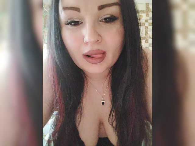 Monica-'s BongaCams show and profile