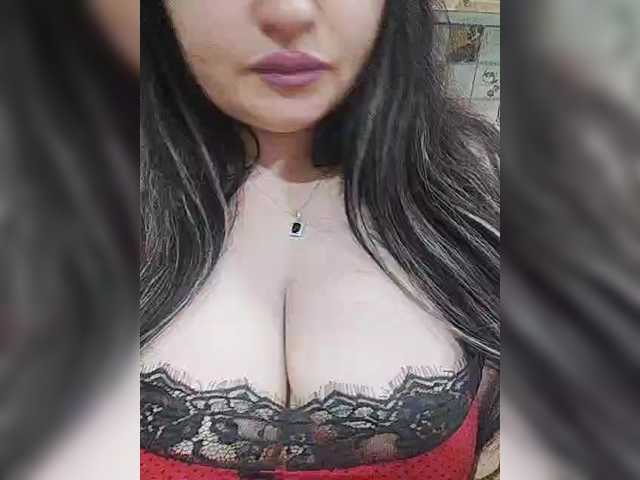  Monica- chat room