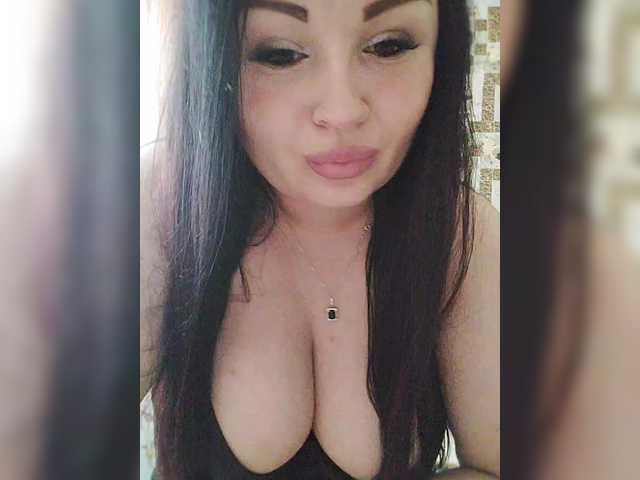 Monica-'s BongaCams show and profile