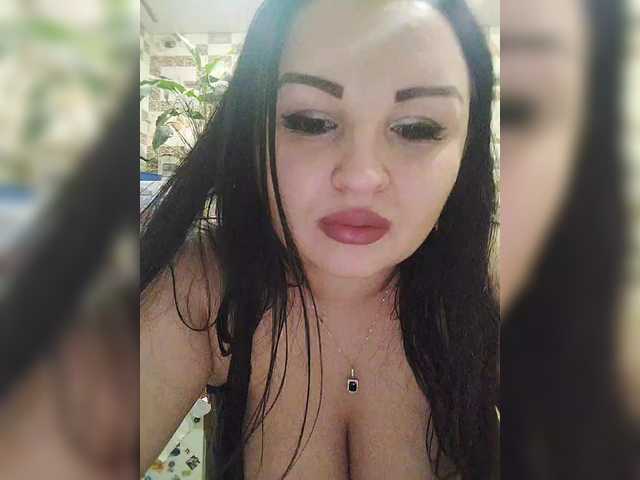 Monica-'s BongaCams show and profile