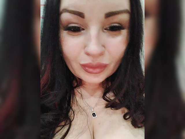 Monica-'s BongaCams show and profile