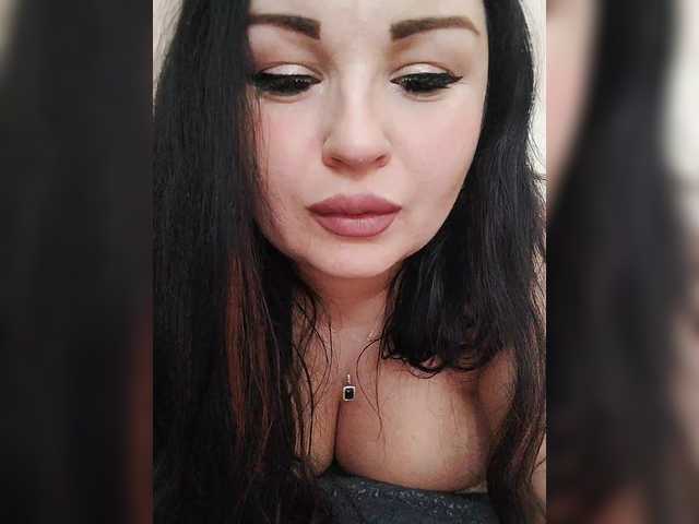 Monica-'s BongaCams show and profile