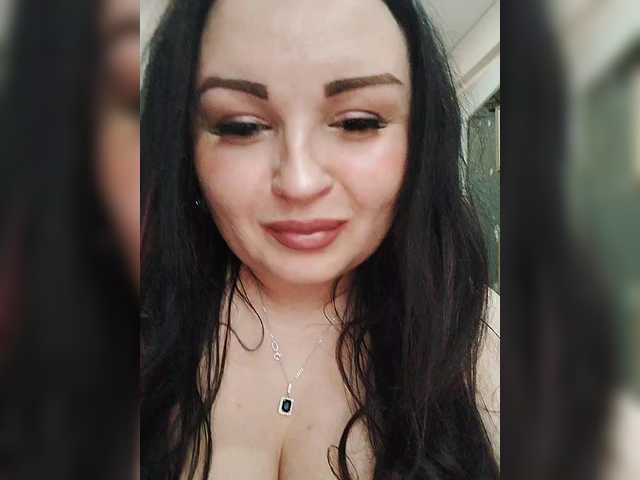 Monica-'s BongaCams show and profile