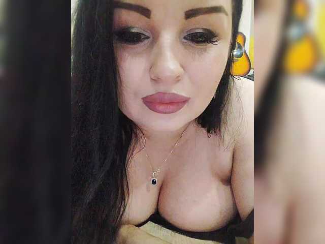 Monica-'s BongaCams show and profile