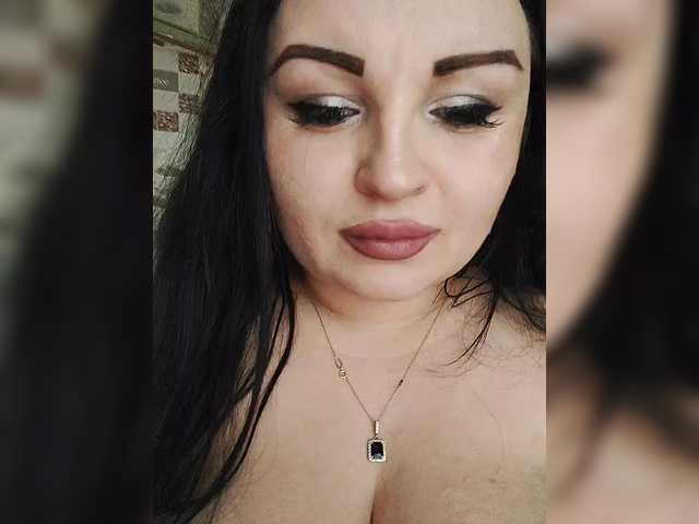 Monica-'s BongaCams show and profile