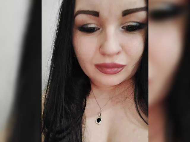 Monica-'s BongaCams show and profile