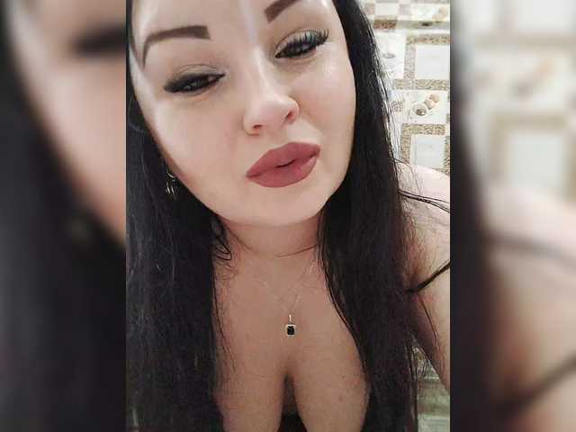 Monica-'s BongaCams show and profile