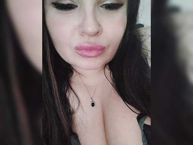 Monica-'s BongaCams show and profile