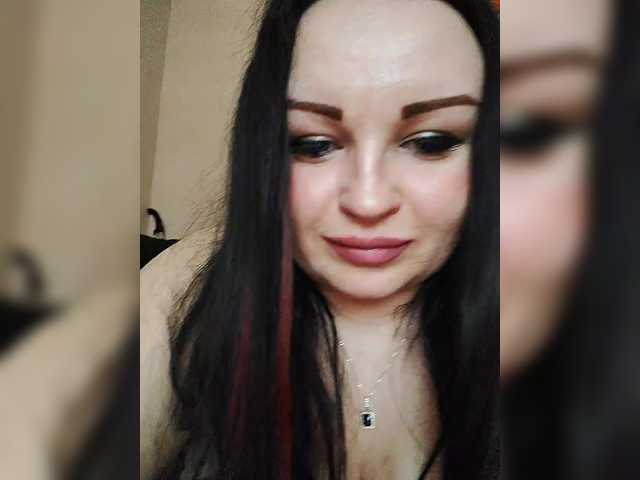 Monica-'s BongaCams show and profile