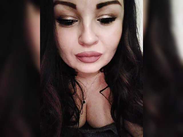 Monica-'s BongaCams show and profile