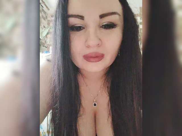 Monica-'s BongaCams show and profile