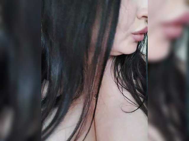 Monica-'s BongaCams show and profile