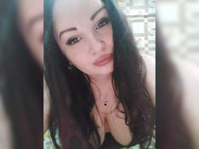 Monica-'s BongaCams show and profile