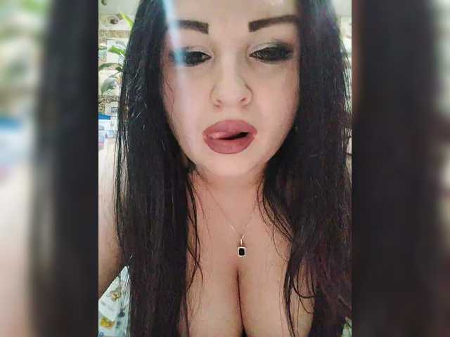 Monica-'s BongaCams show and profile