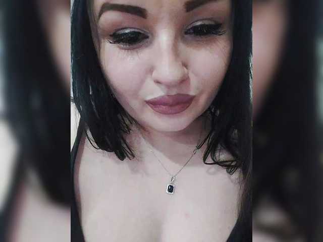 Monica-'s BongaCams show and profile