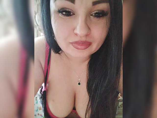 Monica-'s BongaCams show and profile