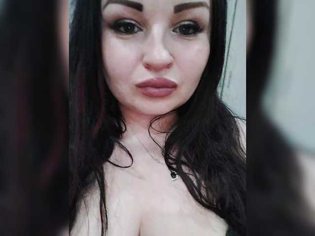 Monica-'s BongaCams show and profile