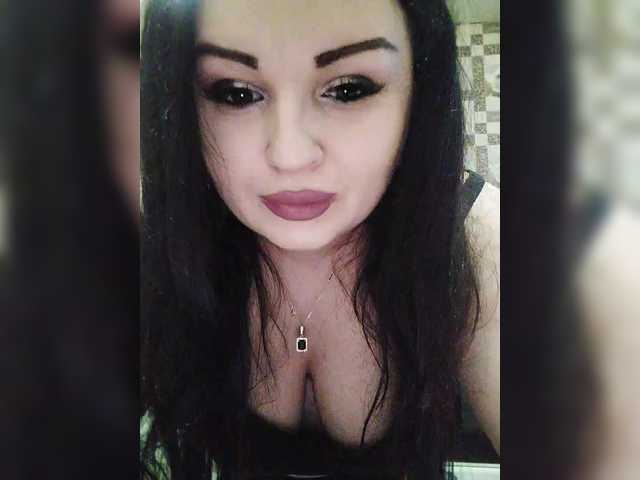 Monica-'s BongaCams show and profile