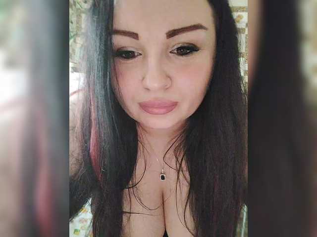 Monica-'s BongaCams show and profile