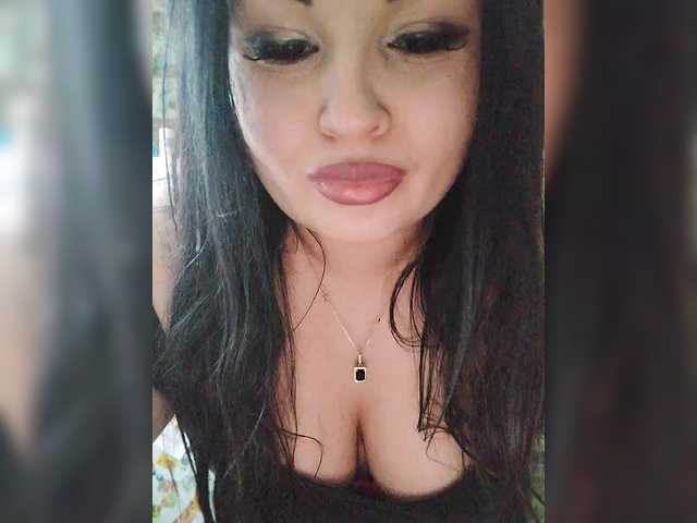 Monica-'s BongaCams show and profile