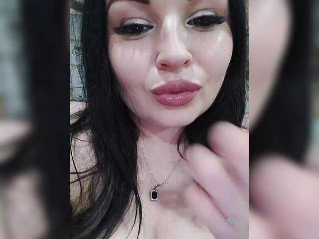 Monica-'s BongaCams show and profile