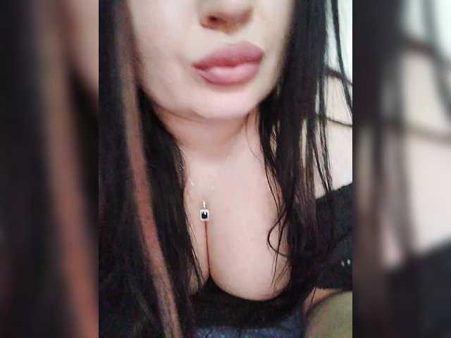 Monica-'s BongaCams show and profile