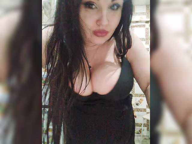 Monica-'s BongaCams show and profile