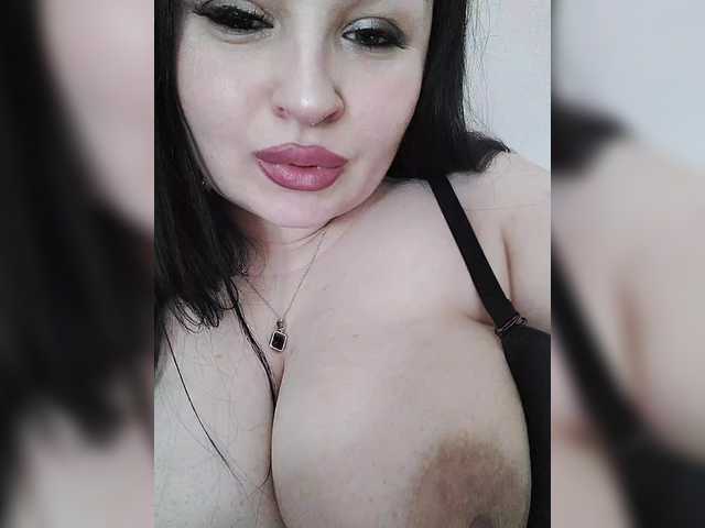 Monica-'s BongaCams show and profile