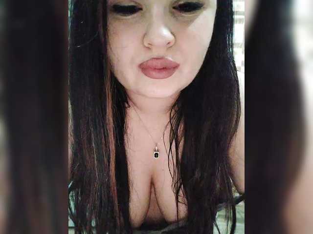 Monica-'s BongaCams show and profile