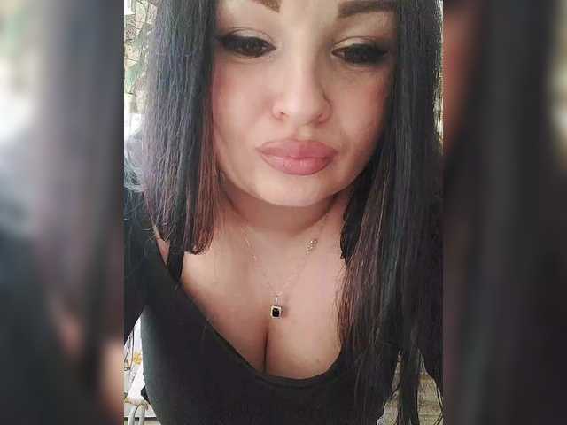 Monica-'s BongaCams show and profile