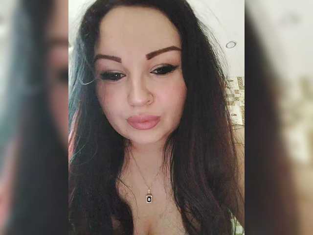 модель Monica-