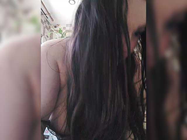 Monica-'s BongaCams show and profile