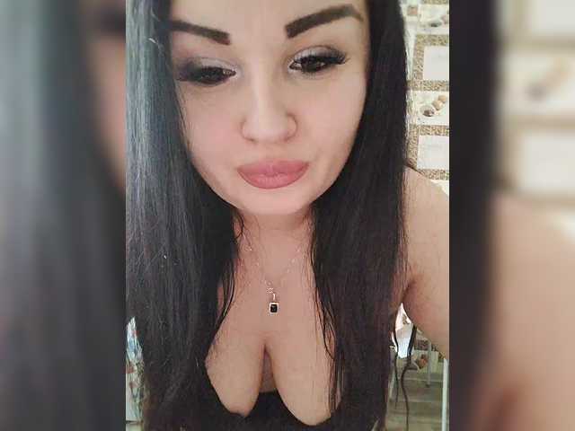 Monica-'s BongaCams show and profile