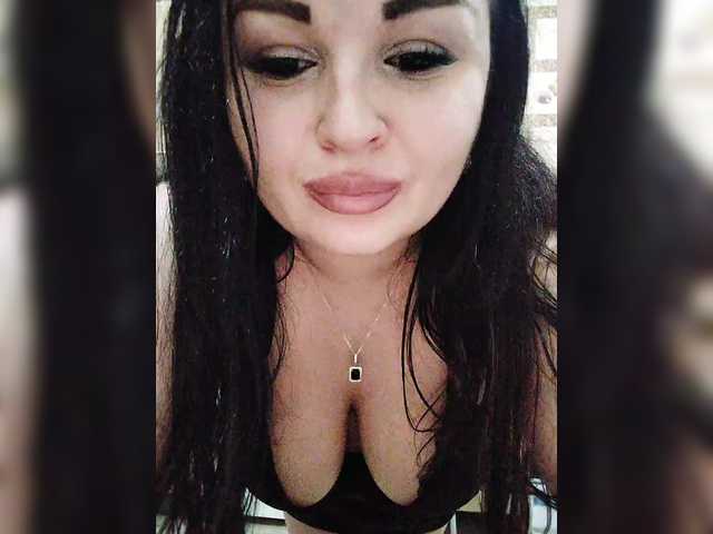 Monica-'s BongaCams show and profile