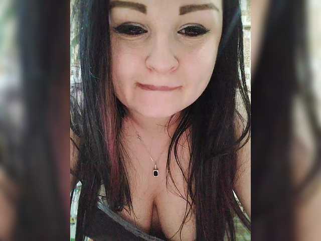 Monica-'s BongaCams show and profile