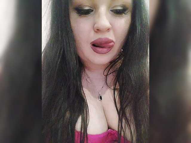 Monica-'s BongaCams show and profile