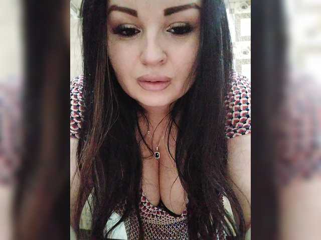 Monica-'s BongaCams show and profile