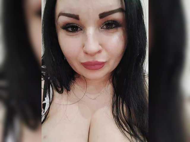 Monica-'s BongaCams show and profile