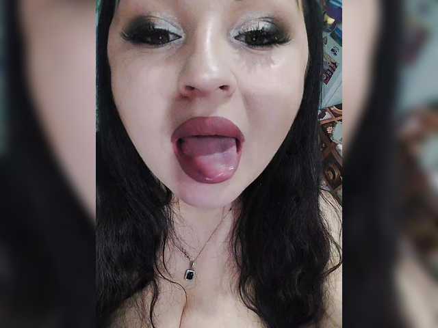 Monica-'s BongaCams show and profile