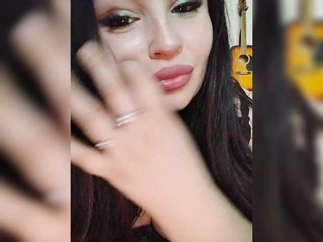 Monica-'s BongaCams show and profile