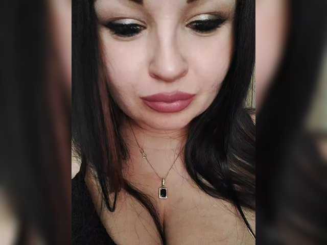 Monica-'s BongaCams show and profile